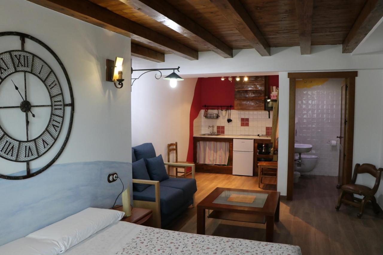 Apartamentos Rurales Casa Lafuente Luquiano Exterior foto